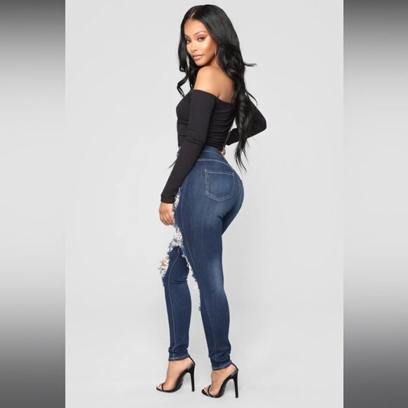 ⭐️Dark blue wash distressed High-Rise stretchy form fitting jeans - Picture 4 of 7